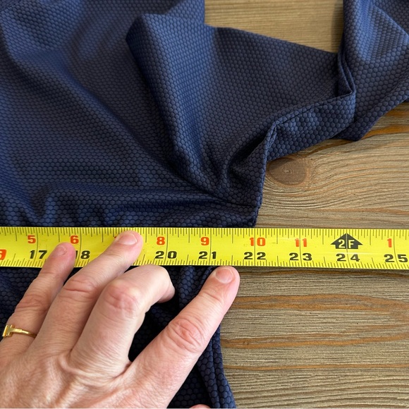 TOMMY BAHAMA GOLF FULL ZIP LIGHTWEIGHT NAVY BLUE JACKET ACTIVE WEAR ATHLEISURE - Picture 14 of 16